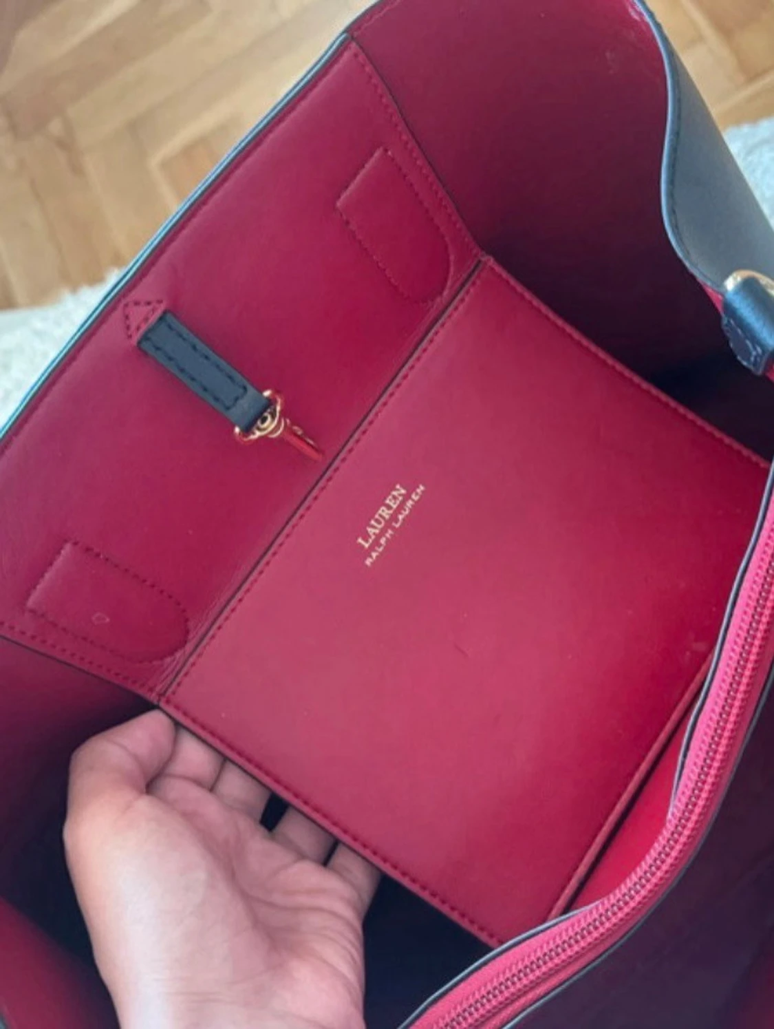 Svart handväska från Lauren Ralph Lauren - 6