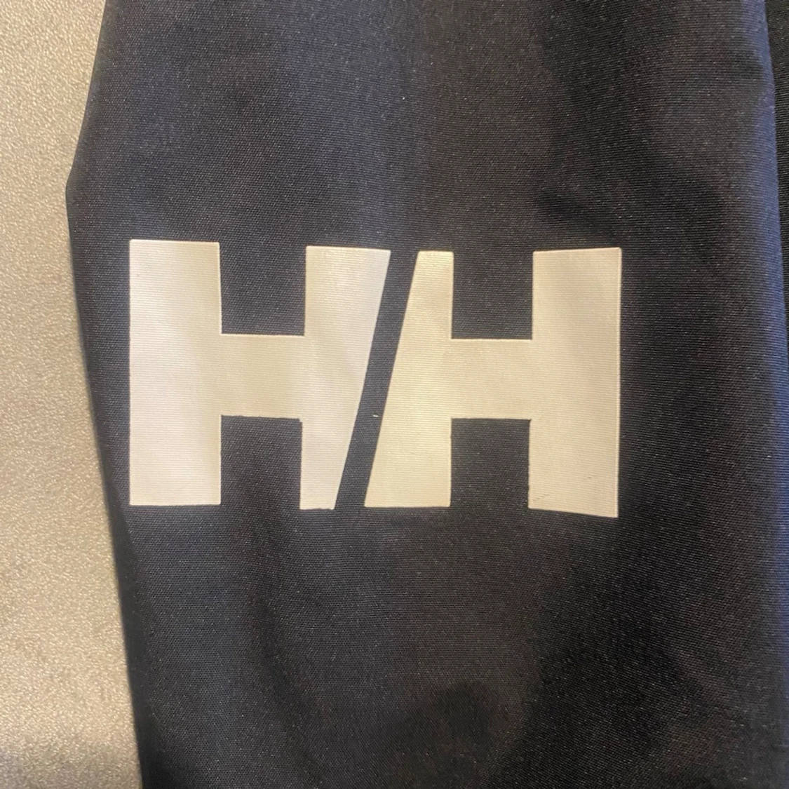 Svart Helly Hansen jacka  - 2