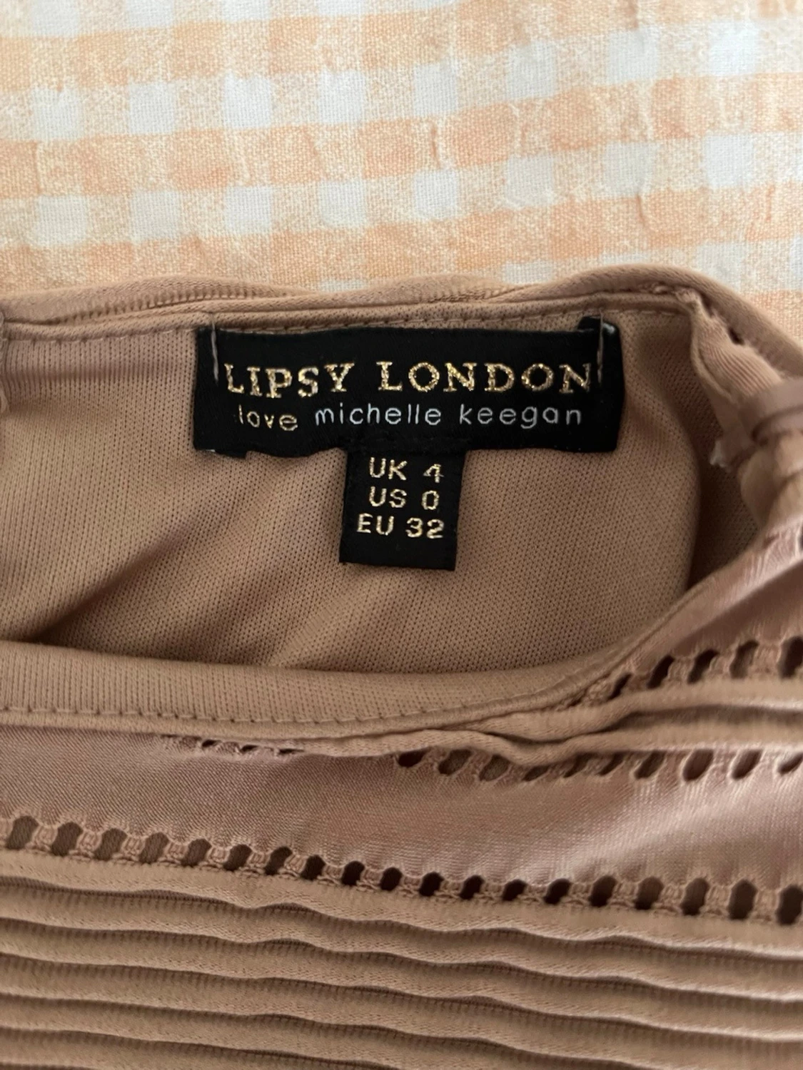 Beige ribbad midiklänning - 4