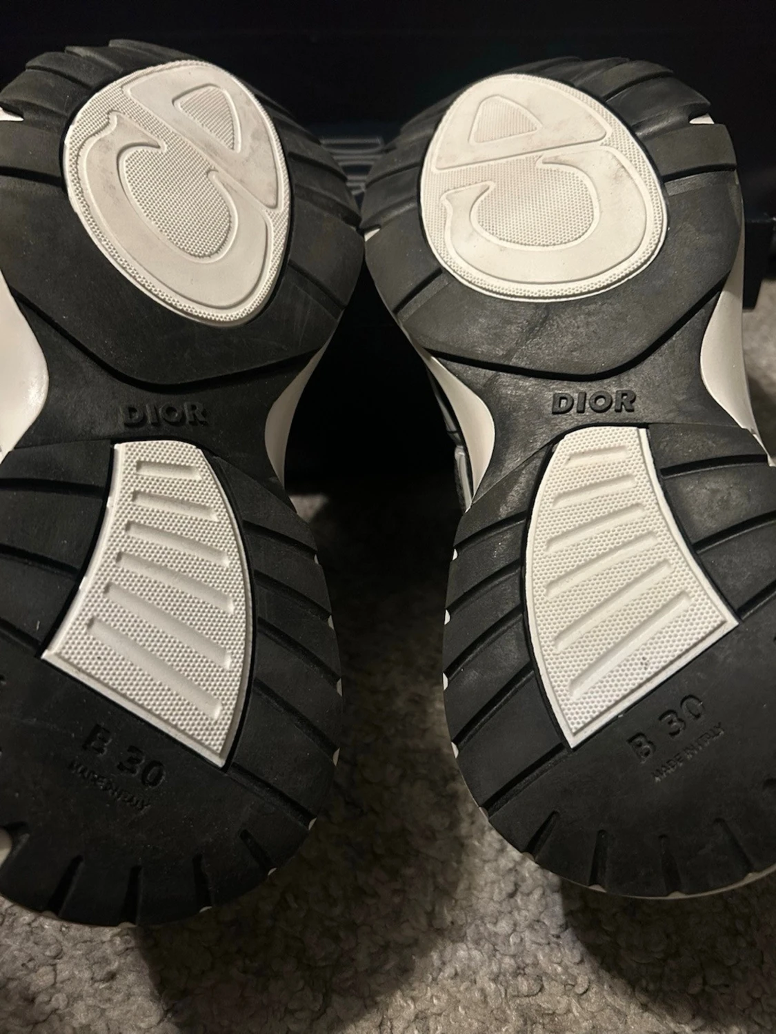 B30 skor vit svarta  - 2