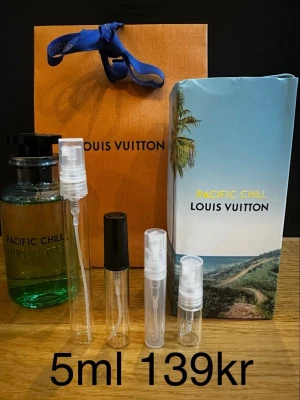 Louis vuitton pacific chill 5ml - Louis Vuitton Pacific Chill ✨ En superfräsch och exklusiv citrusdoft. Känns ren, lyxig och som high-end sommar.  Väldigt unik och fräsch.  ☀️ Passar bäst: vår, sommar  ✨ För dig som vill dofta exklusivt och clean.  🔥 Rekommenderar bundle – 15+ andra exklusiva parfymer finns.  Priser: 2ml – 69kr 3ml – 89kr 5ml – 139kr 10ml – 249kr  💎 1 ml ≈ ca 20st sprays 