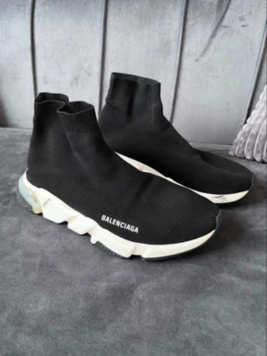 B Speed Trainer  - B speed Trainer i storlek 36, men passar runt 37-38. 