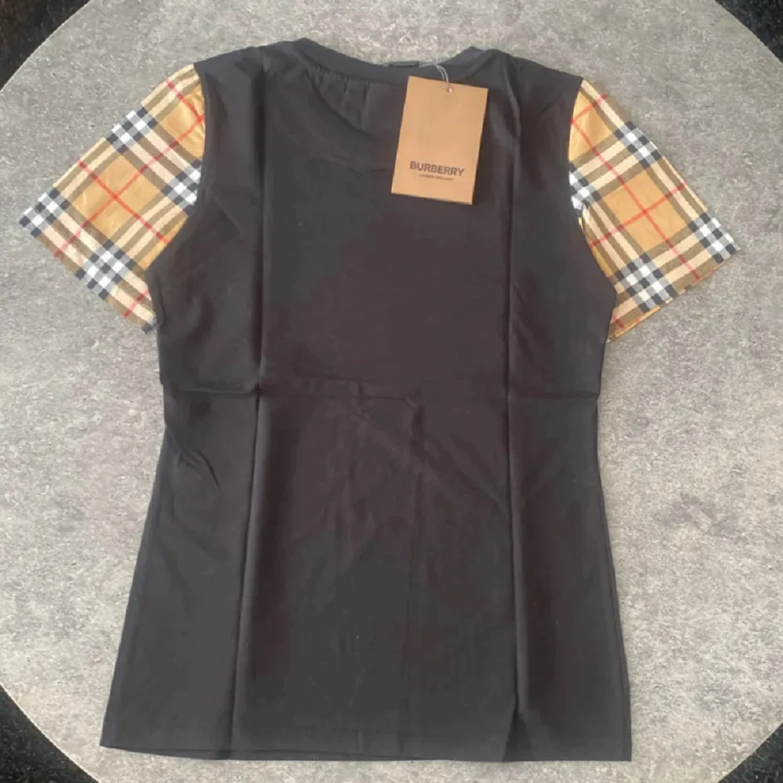 Burberry t-shirt  - 2