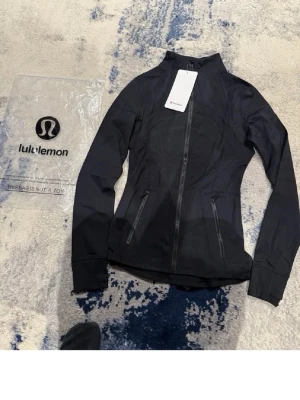 Svart Lululemon 2 - Som ny