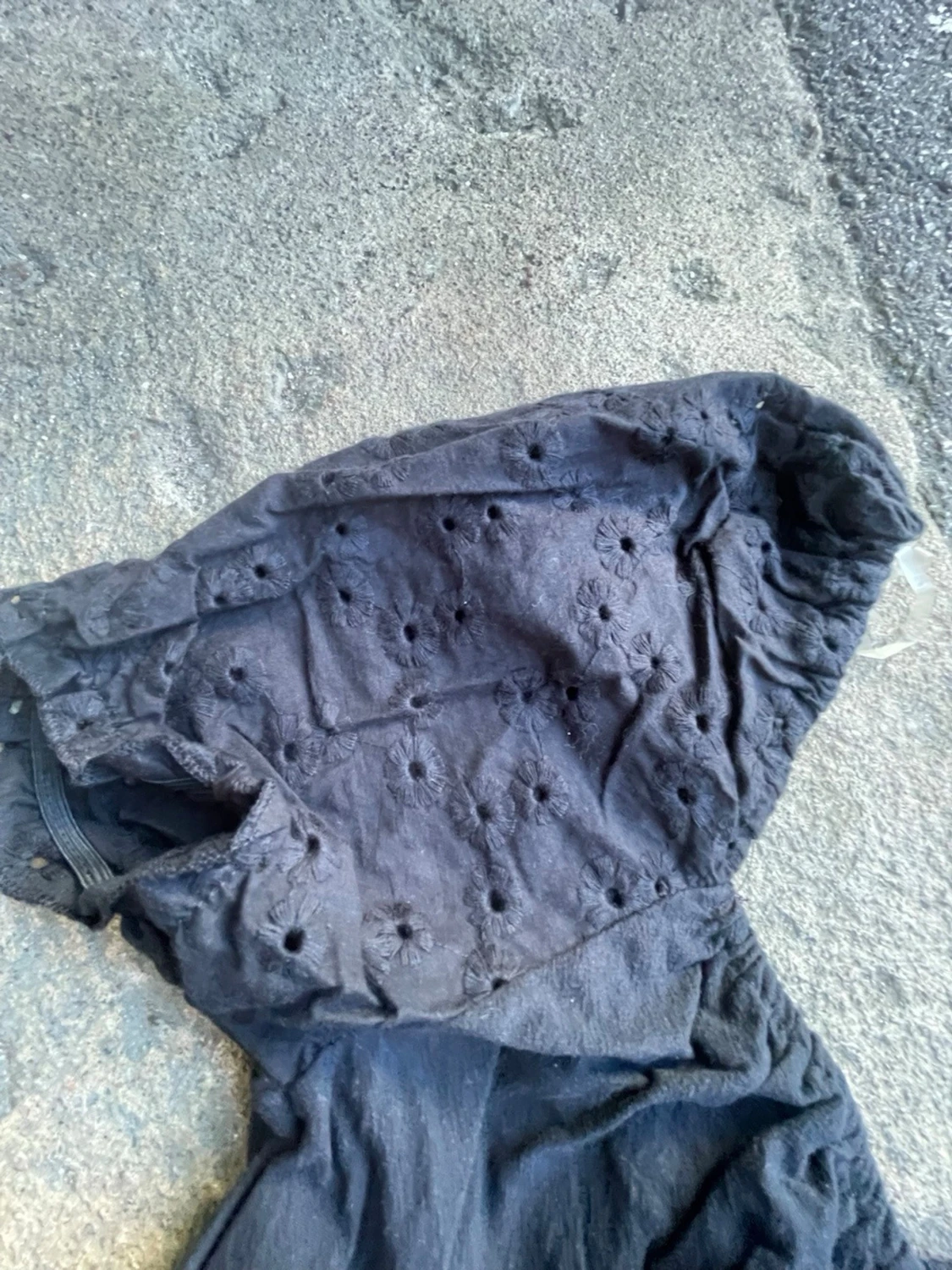 Svart jumpsuit med puffärm - 1