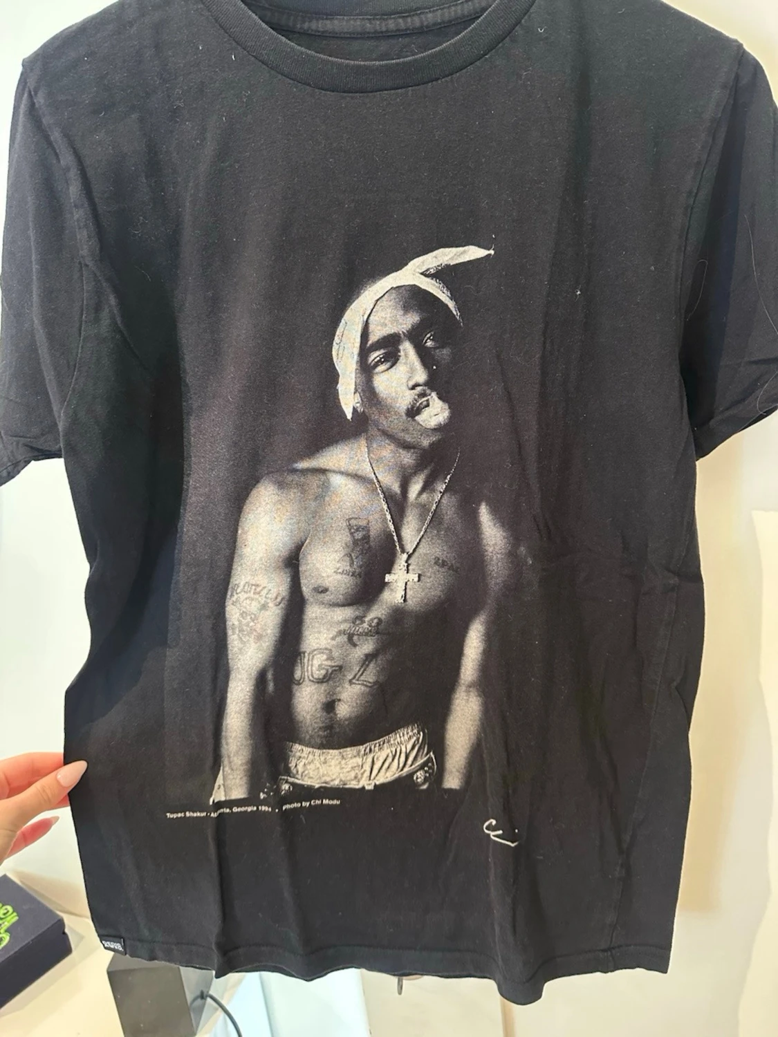 Svart t-shirt med Tupac-tryck - 1