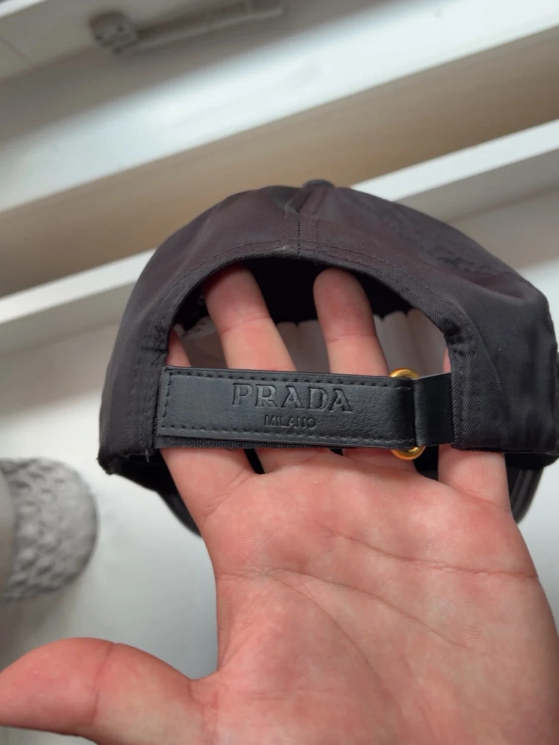 Svart keps från Prada i nylon - 3