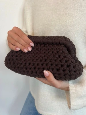 Brun Clutch  - Ca 25 x 15 cm