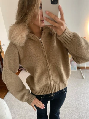 Alessa zipp - Super fin zipp från alessa, aldrig använd💕