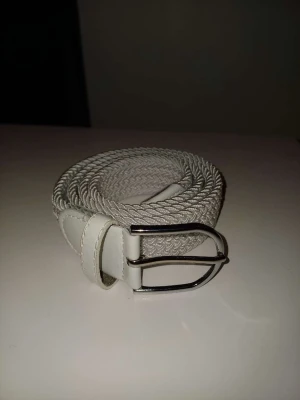 Flätad bälte - Helt ny, inte använd en enda gång jätte unik och skön. (Gör din still bättre)