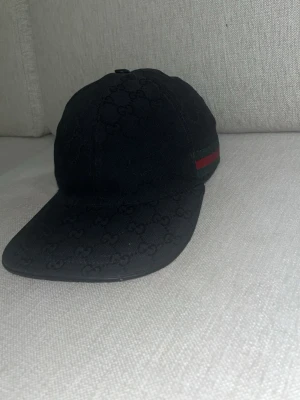 Keps - Pris kan diskuteras.