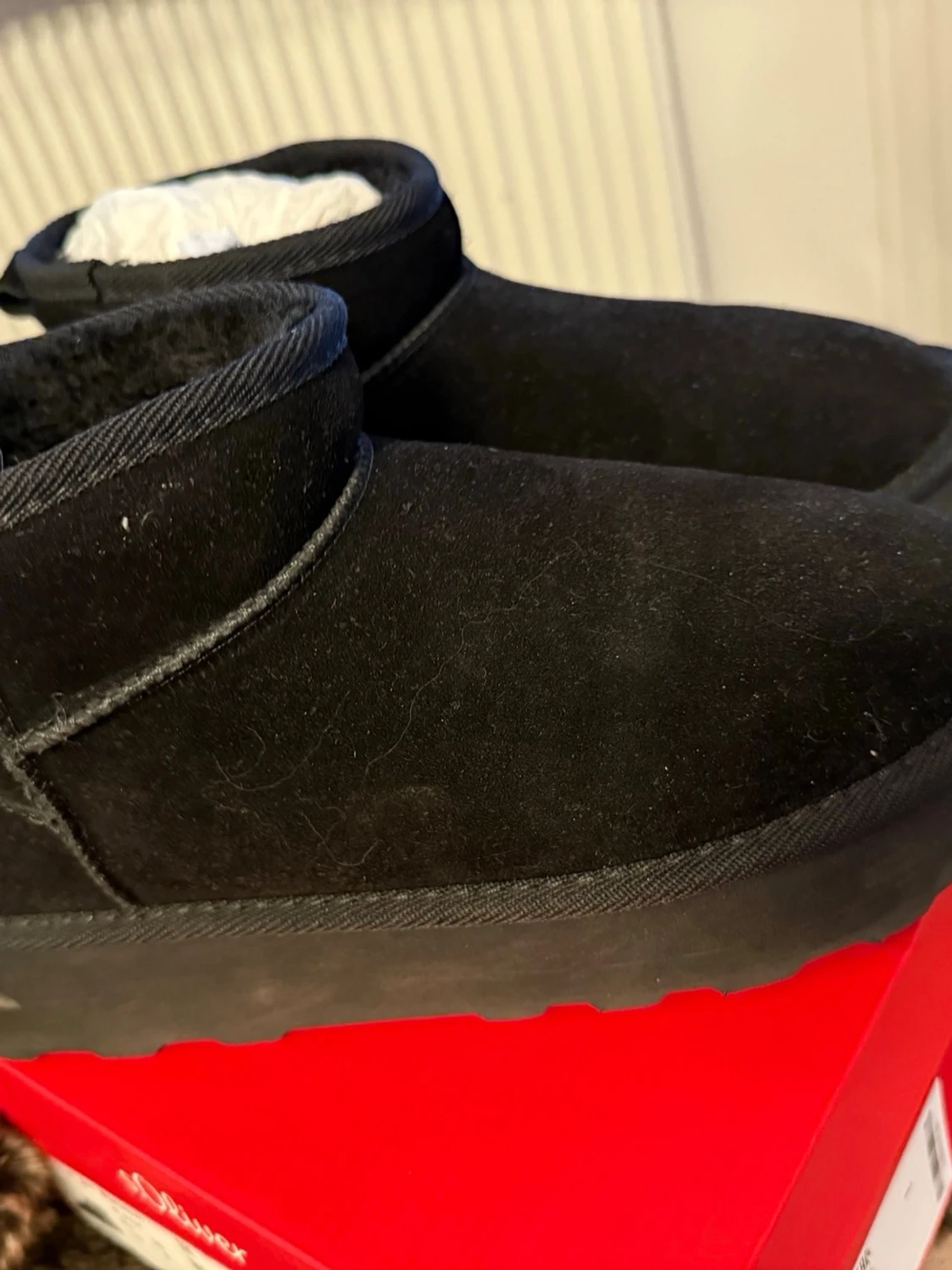 Svarta mockaboots liknar Ugg från s.Oliver 39 - 1