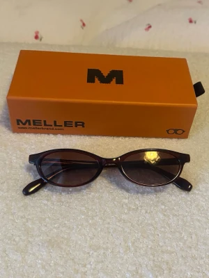 solglasögon - endast testade, superfina och bra modell 🤍 