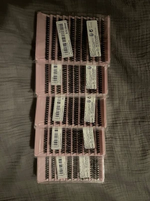 Individuella svarta lösögonfransar - 5 oöppnade paket med fransar som är längden  8-16, har ni frågor fråga på💕