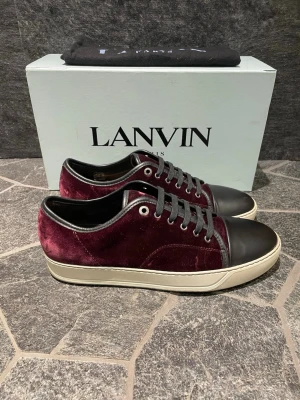 Lanvin skor  - Hej, säljer nu dessa svin snygga lanvin skor! Begränsat antal boxar och dustbag. Hör av dig vid frågor. 