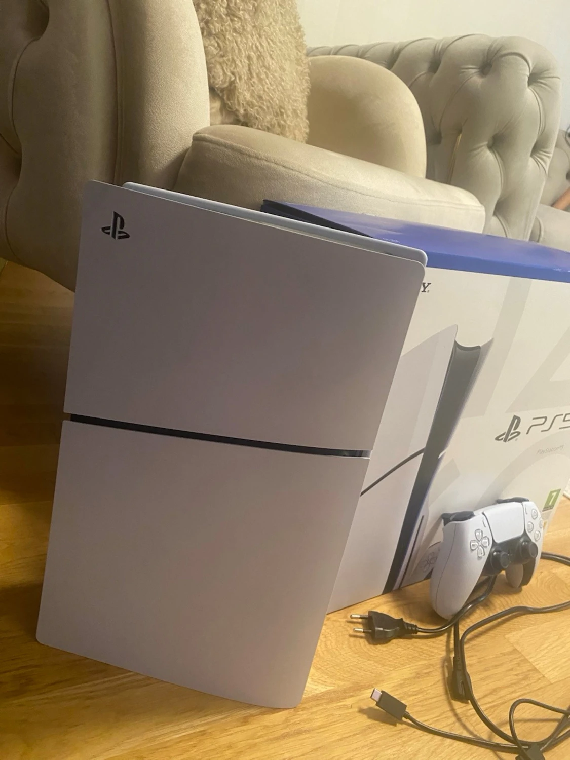 Sony PlayStation 5 med handkontroll - 2