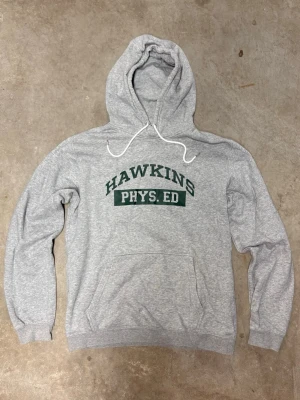 Stranger Things X Nike Hoodie - Använd enbart några gånger