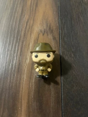 Funko Pop figur med hatt - En liten Funko Pop figur 