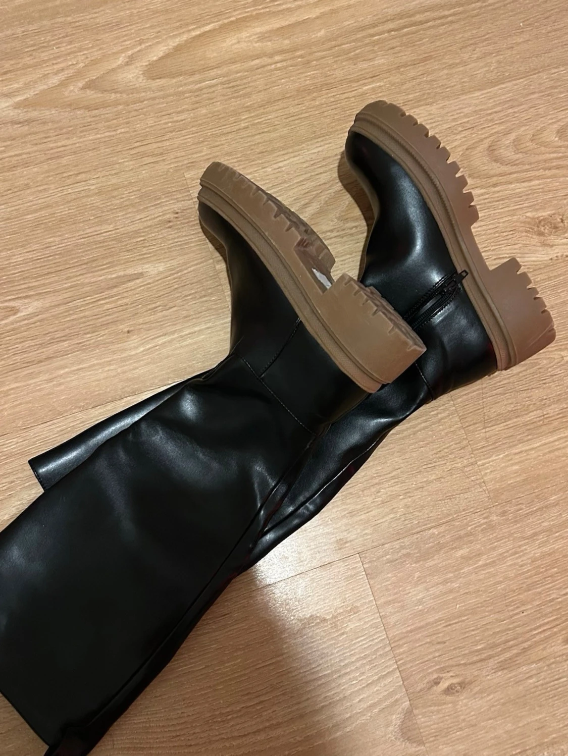 Svarta NA-KD Stövlar/Boots Med Brun Sula - 2