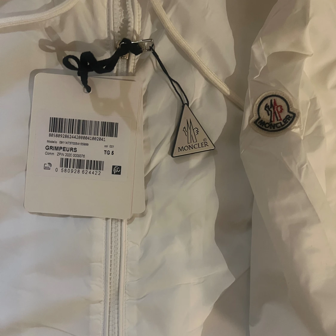 Vit vindjacka från Moncler - 1