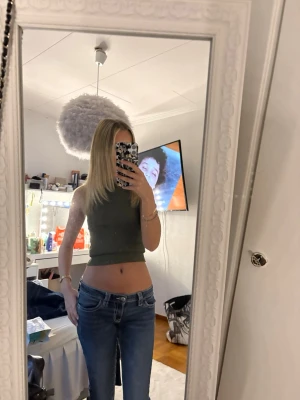 Gina jeans  - Nästan aldrig använda superlåga jeans från Gina. Inga skador 😊