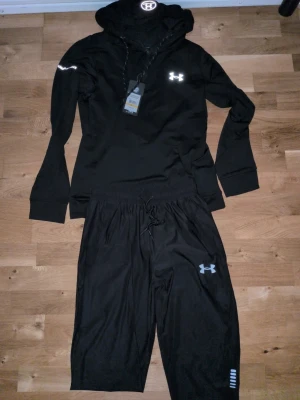 Under armour training set - Size: M