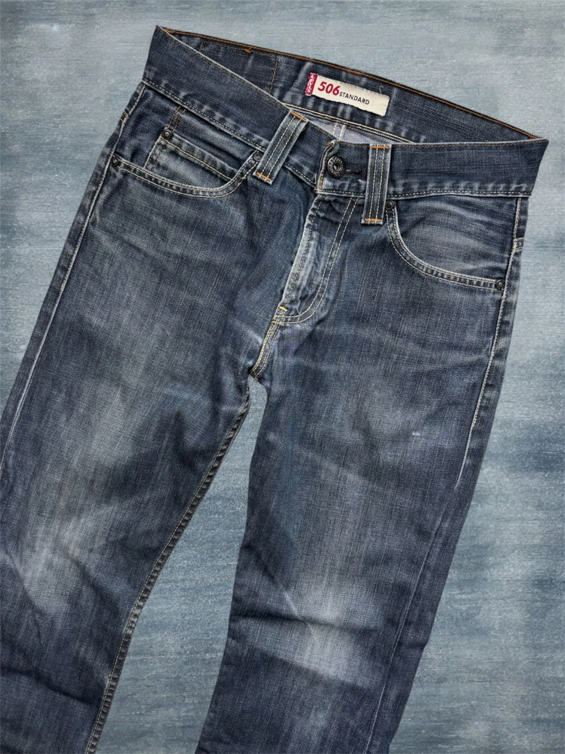 *Straight/Bootcut* Levi’s 506  - 1