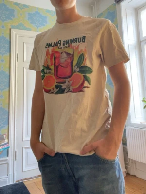 Vintage Valient T-shirt - Valient T-shirt. Inga skavanker. Modellen är 180cm 65kg och bär storlek S.  Fråga gärna frågor!