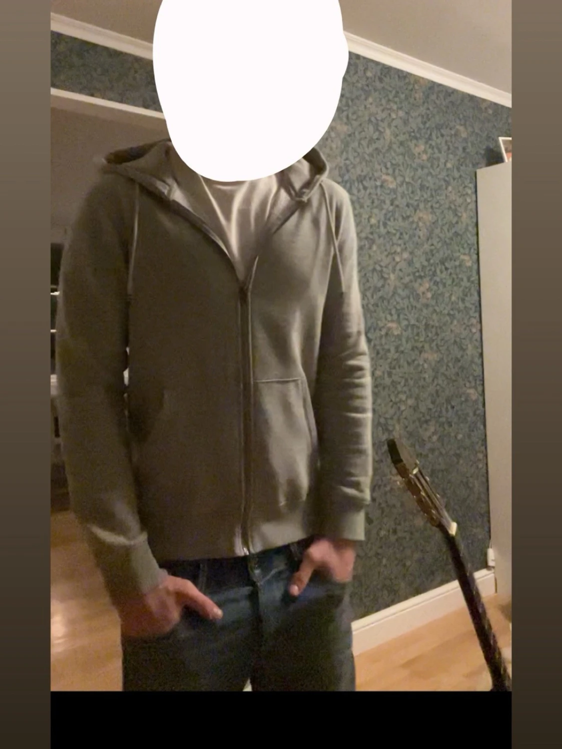 Grå zip hoodie 