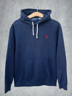 Polo Ralph Lauren hoodie  - Polo Ralph Lauren hoodie | skick: mycket bra | storlek: xs | färg: blå | självklart äkta! | skriv vid frågor | mvh MD closet 