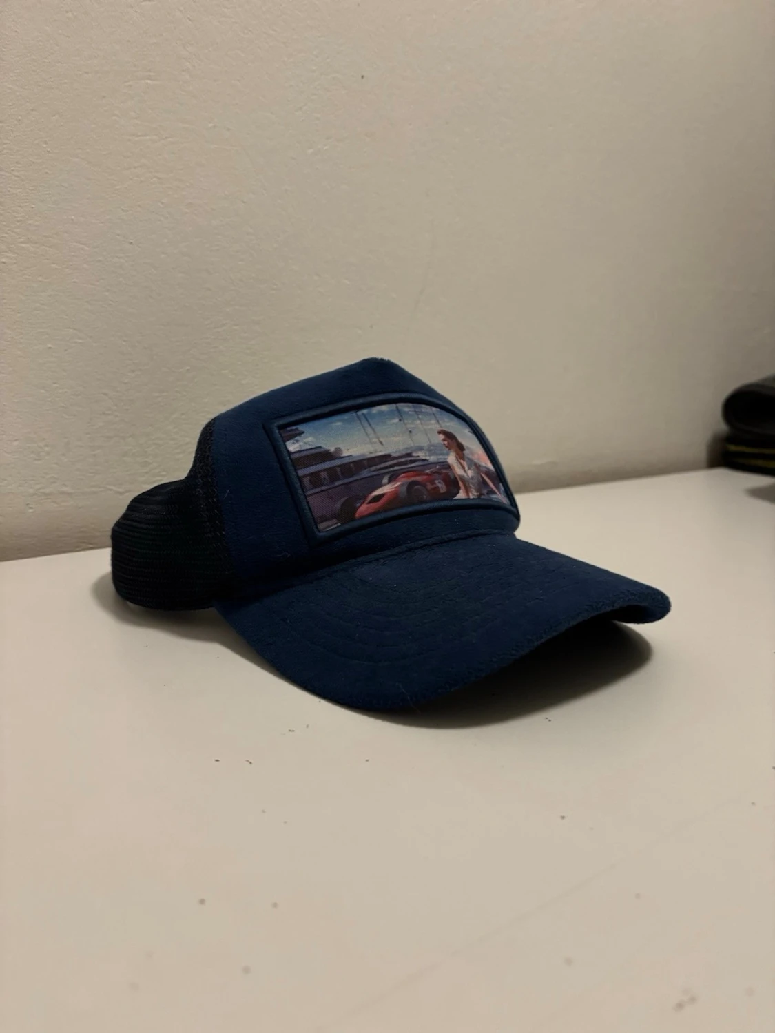 Mörkblå truckerkeps med tryck - 2