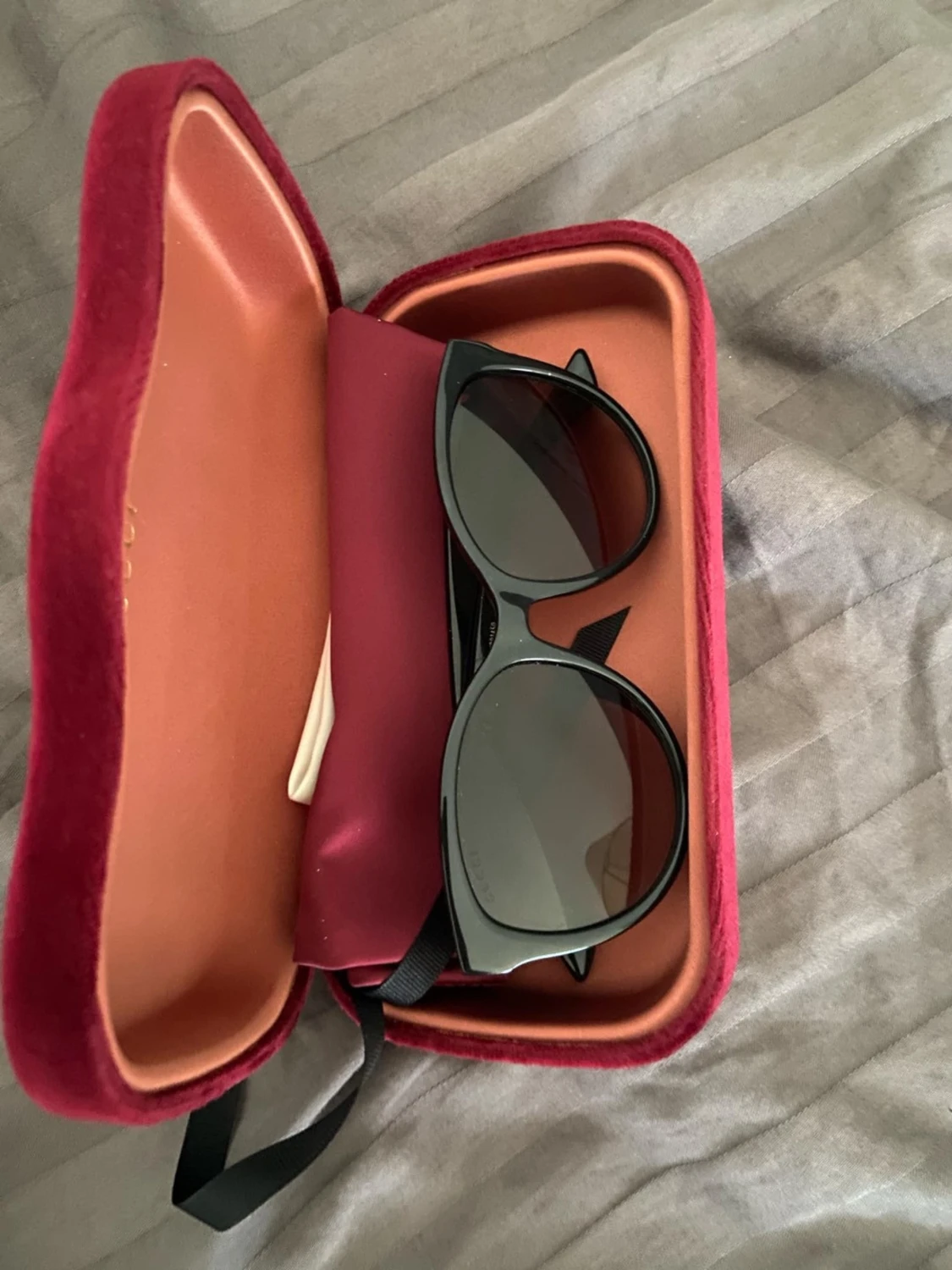Svarta solglasögon från Gucci GG0091S - 3