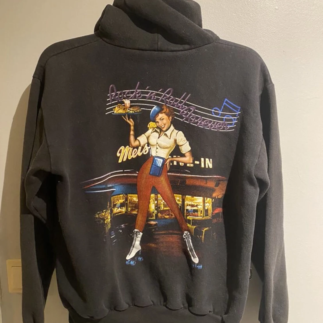 Svart retro hoodie - 90