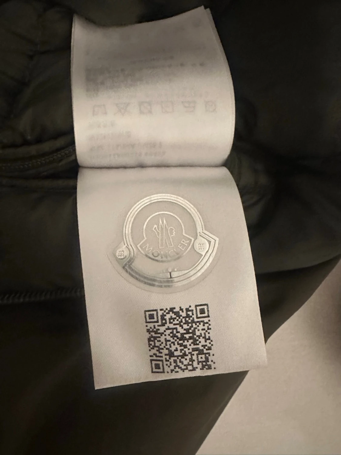 Mörkgrön moncler jacka med huva - 3