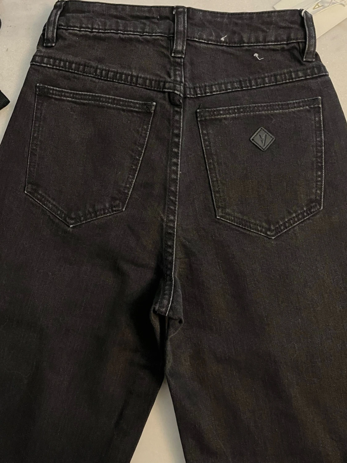 Svarta high waist jeans från Abrand - 5