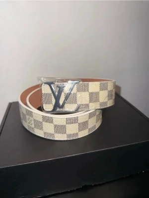 Bälte - Skriv vid intresse 