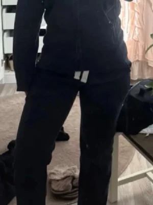 Russemerch, oanvänt  - Oanvänt, storlek S! Bara att skriva om ni har frågor❤️fraktar nästan alltid samma dag! 