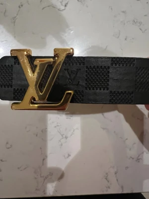 L-V bälte 110cm - Bälte strl 110 i fint skick