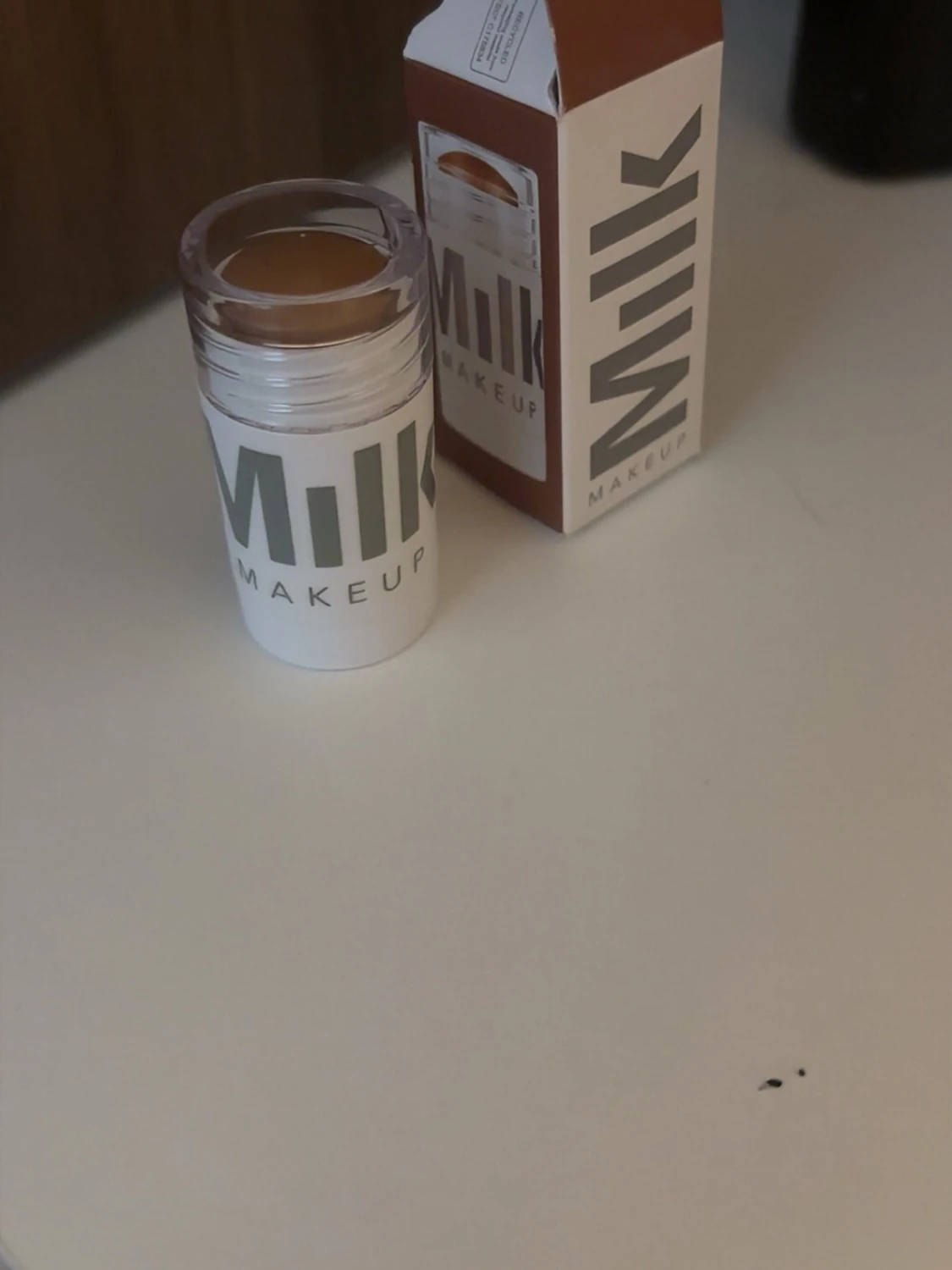 Oanvänd milk bronzer i dazed - 1