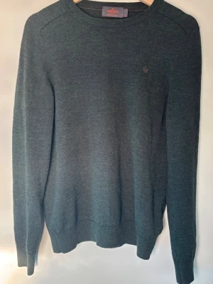 Merinoull tröja från morris - Fin grön morris tröja 100% merinoull Storlek M sitter mer som S, kolla måtten! Skick 9/10, Inga defekter  Skriv vid funderingar! Pris kan diskuteras!