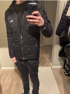 Lindbergh jacka - Snygg jacka från Lindbergh | Storlek S, passar mig bra som är 175 | Nypris 1500 |