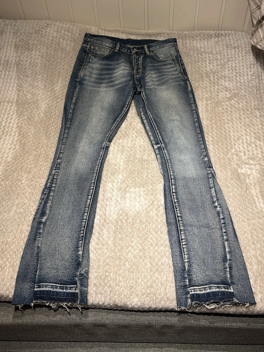 MNML Blåa flared jeans