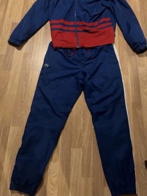 Lacoste set - Använd få gånger 