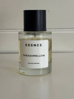Parfym ESSNCE carashmellow - Säljer denna populära carashmellow parfymen från ESSNCE. 