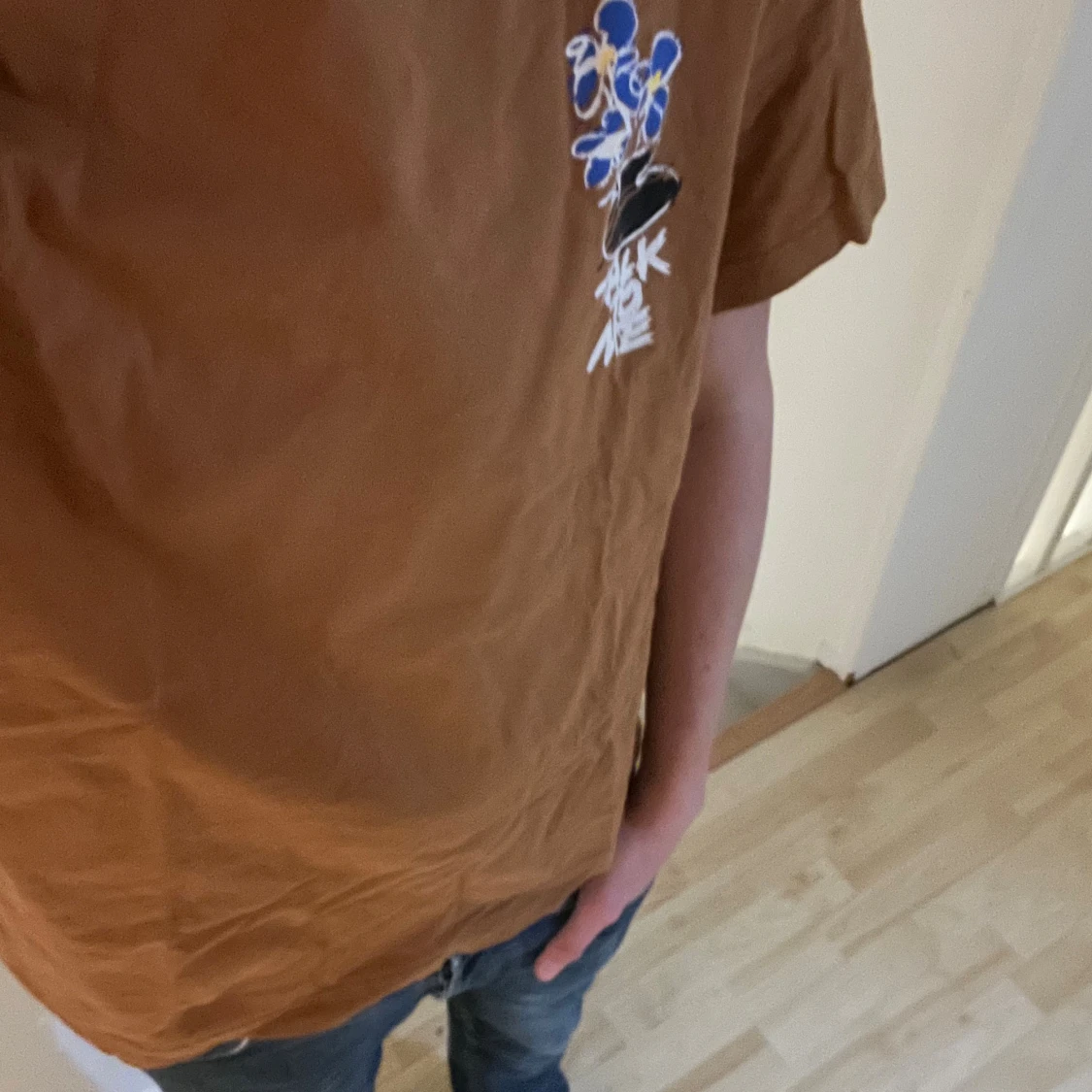 Brun t-shirt från H&M - 4