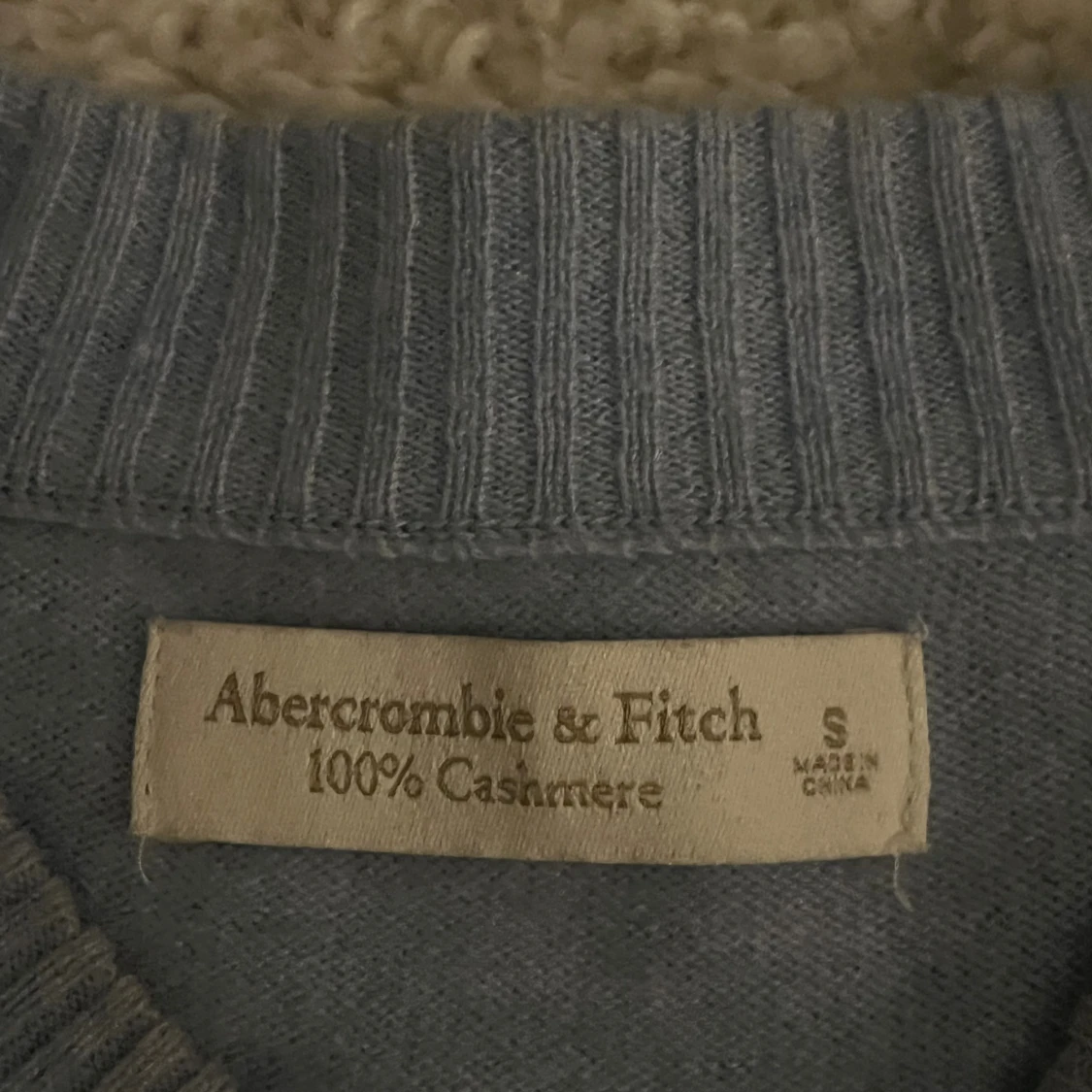Ljus blå kashmirtröja Abercrombie & Fitch - 1