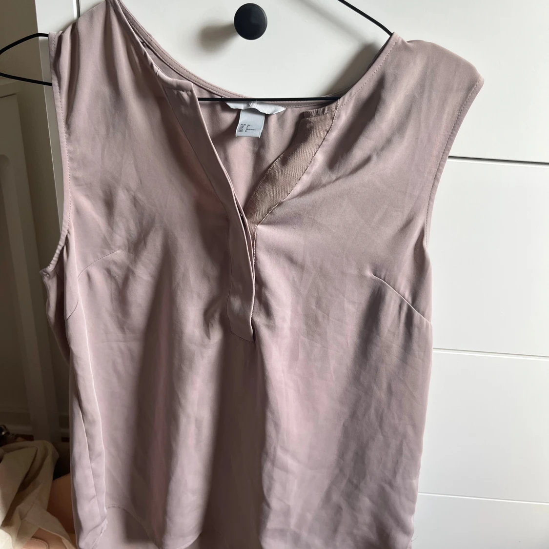 Ljusbeige blus från H&M