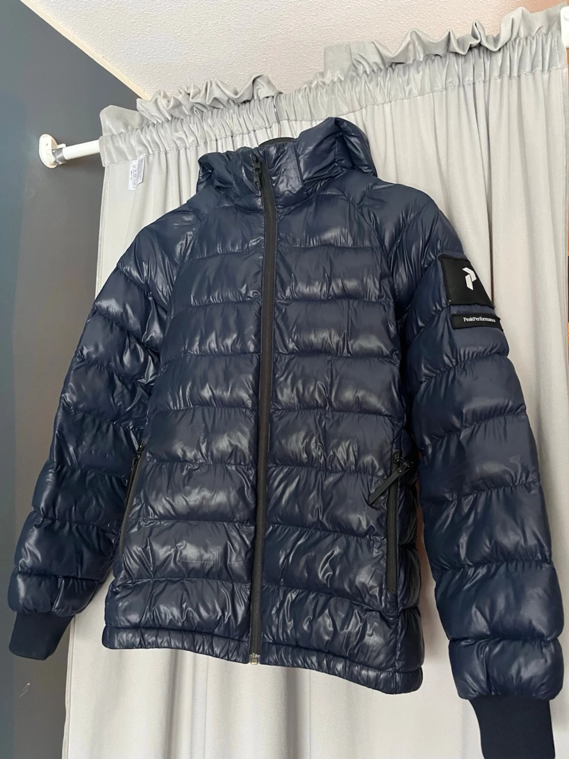 Mörkblå dunjacka Peak Performance