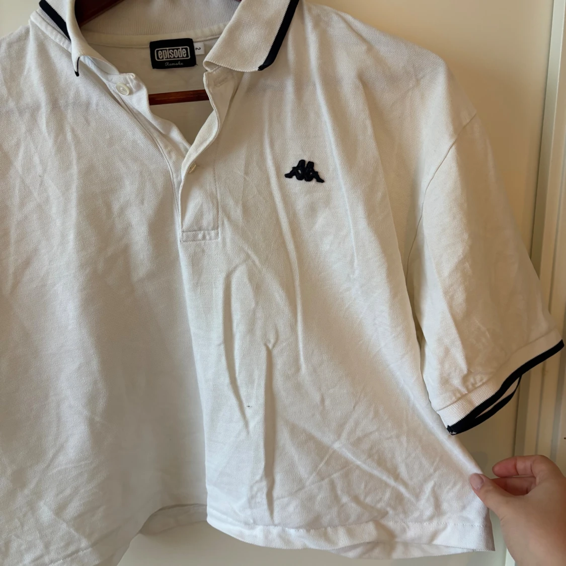 Vit pikétröja från Kappa x Episode - 1