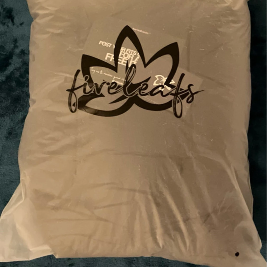 Svart pufferjacka från Fiveleafs,storlek s men passar mer xs - 3